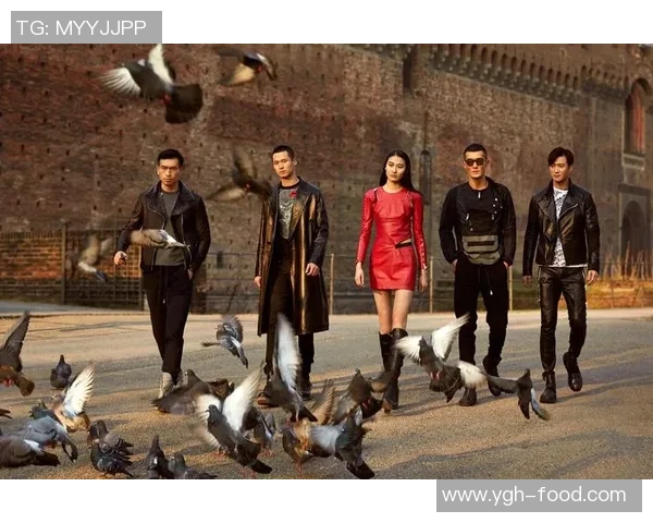 足球明星与超模携手演绎时尚广告视频展现运动与魅力的完美结合