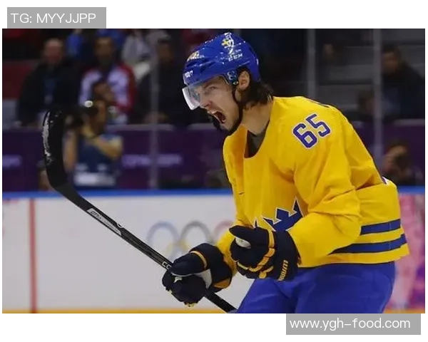 吴芳专访：从青涩小将到网球明星的奋斗与成长之路